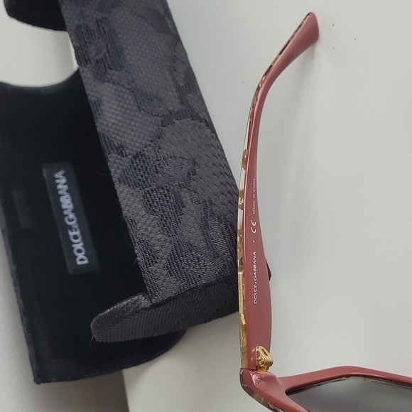 Dolce & Gabbana Red/Gold Leaf sunglasses - Picture 2 of 4